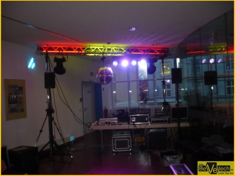 100.Geburtstag_am_03.03.2012_im_DAA_Restaurant_Siegen_001.jpg