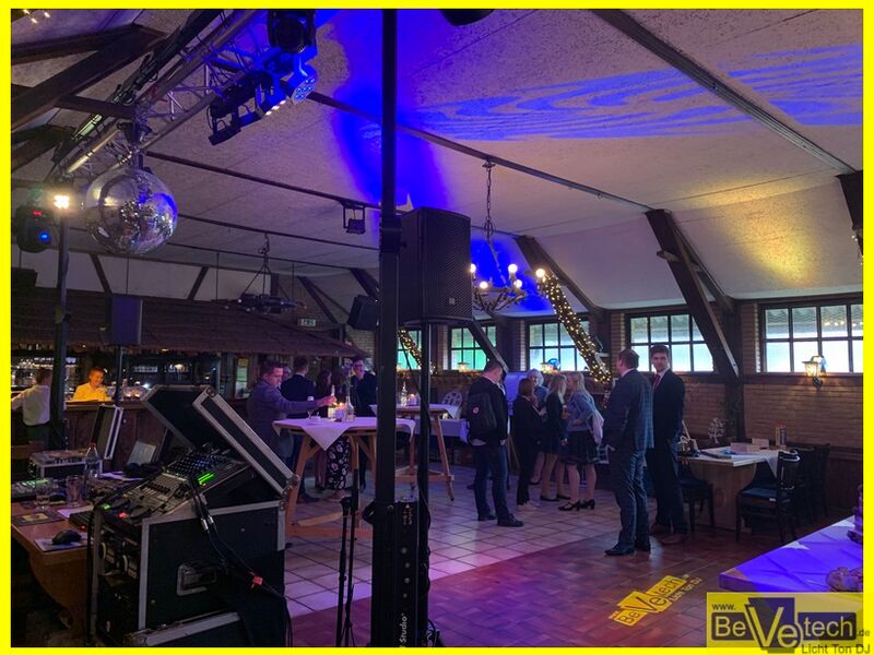 2019_06_08_Hochzeit_im_Fuchsloch_auf_Gut_Voswinckel_Halver_04.JPG