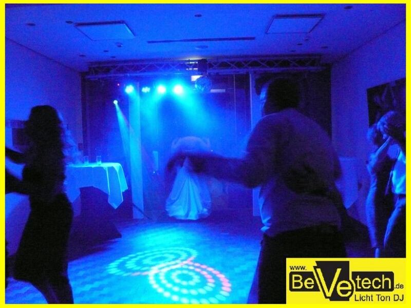 Hochzeit_am_08.08.2014_im_Restaurant_Johanneshoehe_in Siegen11.JPG