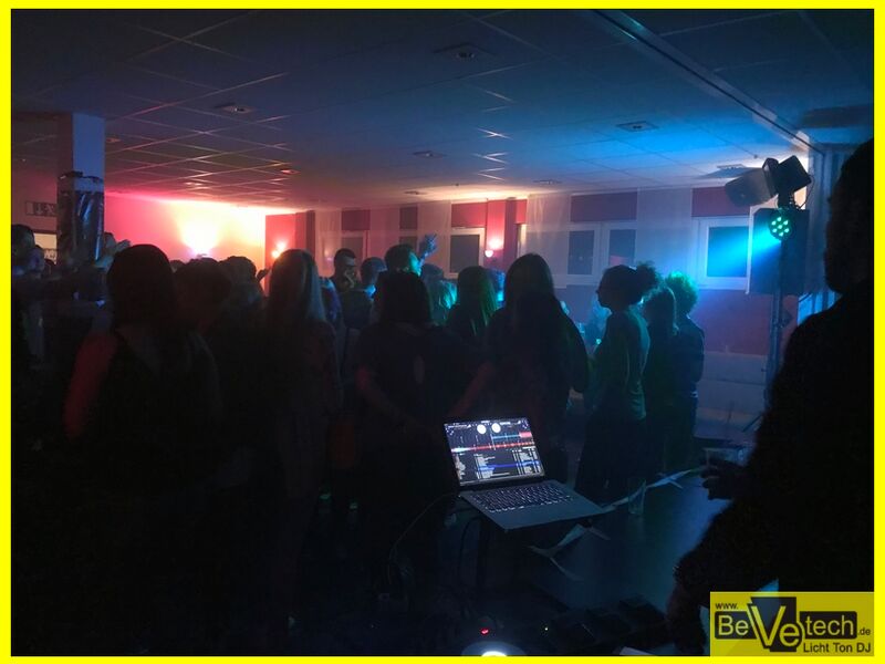2018-03-31_Dicke_Eier_Party_Fortunaheim_Freudenberg_04.JPG