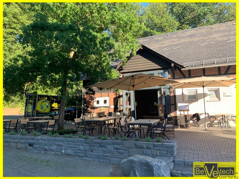 2019-06-29_Hochzeit_Remise_Wasserburg-Hainchen_Netphen_8.JPG
