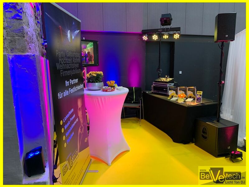 2019-11-10_Hochzeitsmesse_Stand_von_BeVetech_Halle32_Gummersbach_01.JPG
