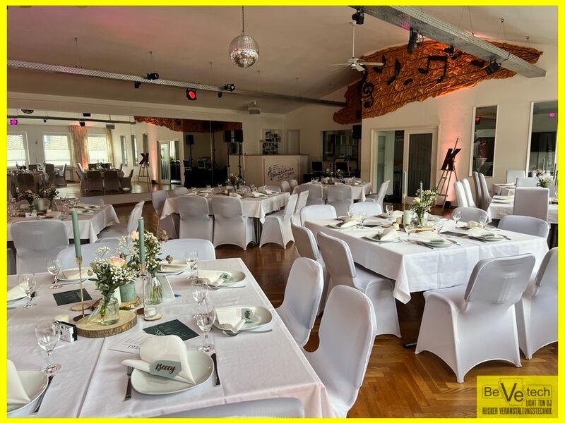 2024-06-29_Hochzeit_Tanzschule_Im_Takt_Dreistiefenbach_Netphen_006.JPEG