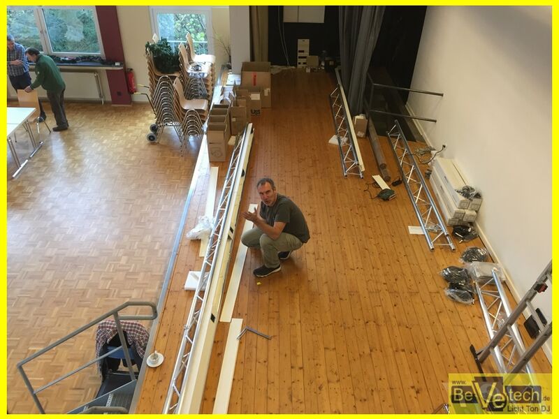 2016-11-17 Lichtmontage mit unserer Partnerfirma 04.JPG