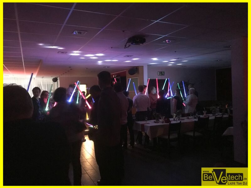 2018-05-04._Hochzeitsfeier_Vereinsheim_Fortuna_Freudenberg_13.JPG