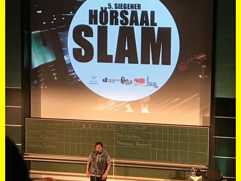 2017-05-16_5._Hoersaal_Slam_im_Audimax_am_Haardter_Berg_an_der_Uni_in_Siegen_11.JPG