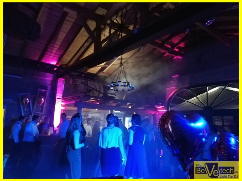2019-10-31_Hochzeit_Anteks Scheune_Olpe_Sondern_13.jpg