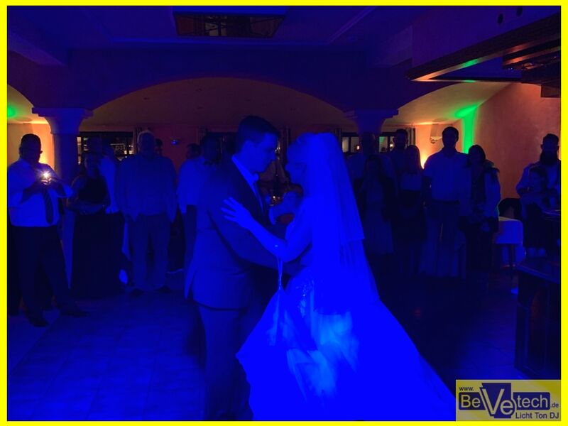 2021-09-18_Hochzeit_Pfeffermühle_Raum_Toscana_Siegen_11.JPG