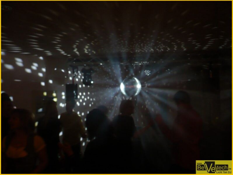 100.Geburtstag_am_03.03.2012_im_DAA_Restaurant_Siegen_014.jpg