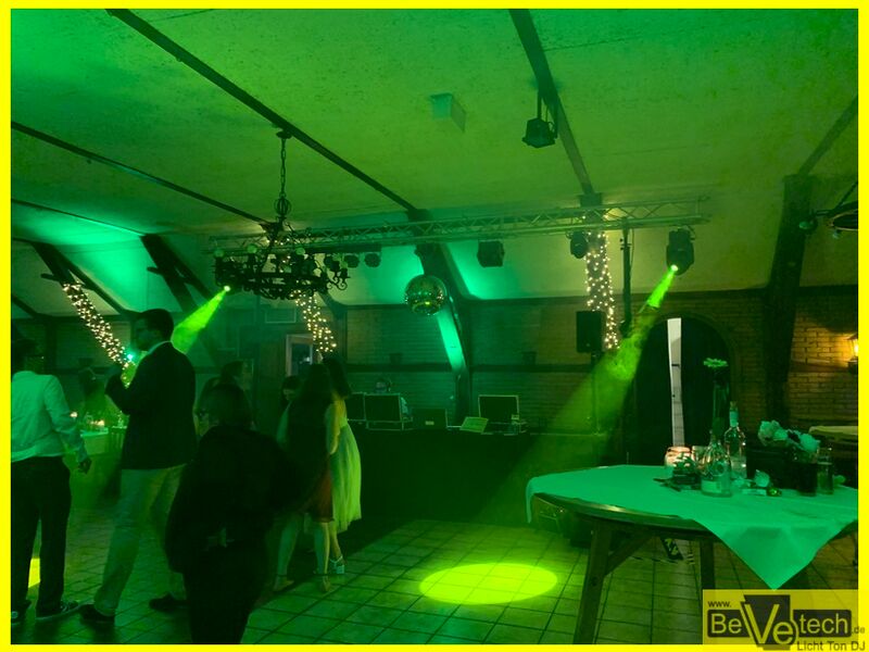 2019_06_08_Hochzeit_im_Fuchsloch_auf_Gut_Voswinckel_Halver_11.JPG