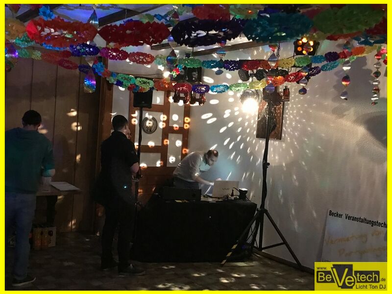2017-12-09_Geburtstagsparty_im_Waldgasthaus_Gillerberg_in_Hilchenbach_03.JPG