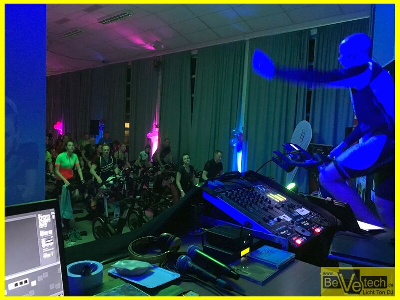 2017-02-17+18_Indoorcycling_Spendenmarathon11.JPG