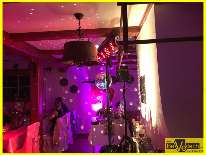 2017-07-01_Hochzeit_im_Hotel_Restaurant_Ponyhof_Knotte_in_Wiehl_12.JPG