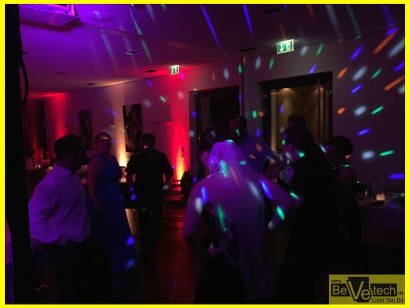 Hochzeit_am_04.07.15_im_Restaurant_Johanneshoehe_in_Siegen104.JPG