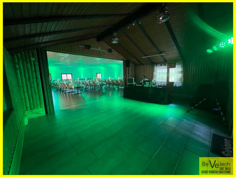 2023-06-09_Silberhochzeit_Bürgerhaus_Oelgershausen_Netphen_007.jpg