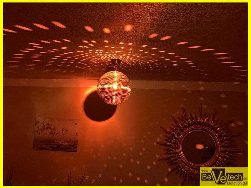 Spiegelkugel_im_Privaten_Wohnzimmer_17.JPG