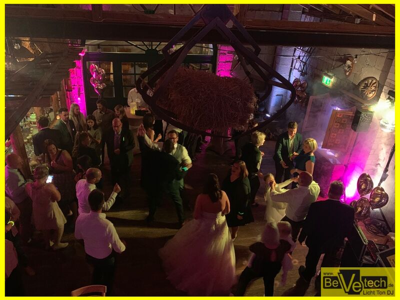 2019-10-31_Hochzeit_Anteks Scheune_Olpe_Sondern_08.JPG