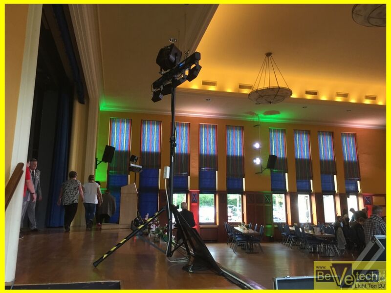 2016-08-13_Schuetzenfest_in_der_Weisstalhalle_in_Siegen05.JPG