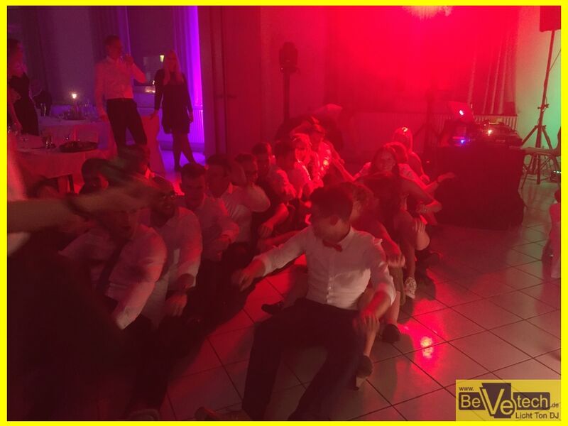 2017-06-17_Hochzeit_Saengerheim_Oberheuslingen_Freudenberg_011.JPG