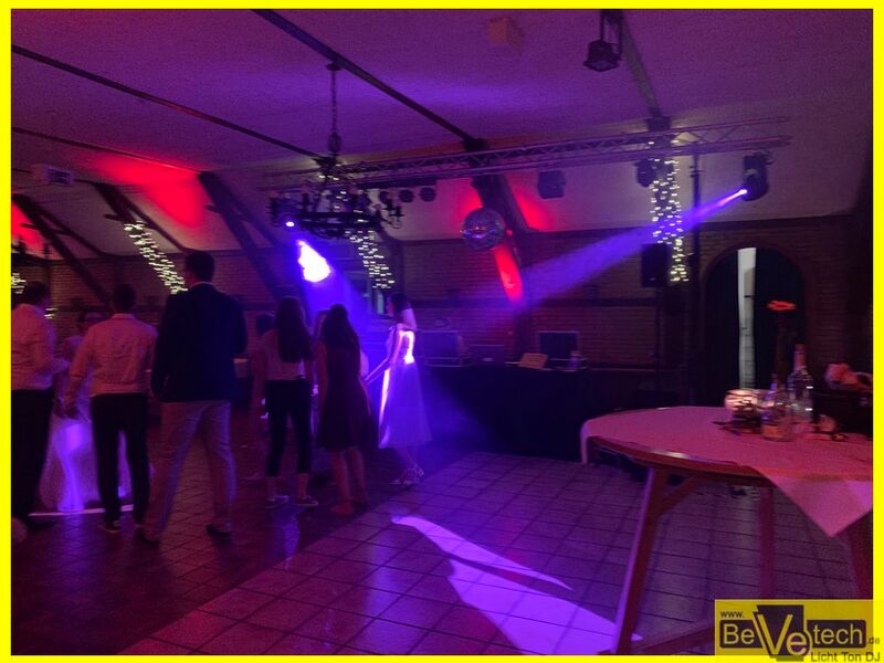 2019_06_08_Hochzeit_im_Fuchsloch_auf_Gut_Voswinckel_Halver_13.JPG