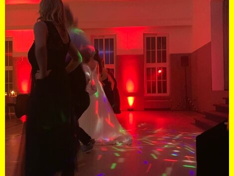 2021-10-16_Hochzeit_Dorfgemeinschaftshaus_Würgendorf_04.JPG