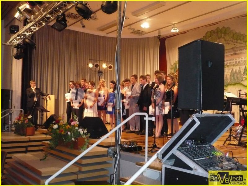 Abschlussfeier_Realschule_in_Netphen_in_der_Georg-Heimann-Halle_am_08.07.2011_07.JPG