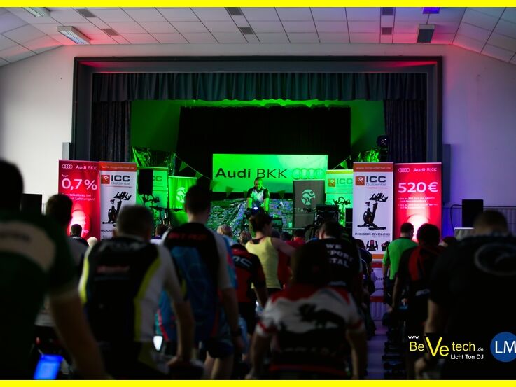 Indoorcycling_Spendenmarathon_am 19._und_20.02.2016_in_der_Mehrzweckhalle-in_Salchendorf_01.jpg