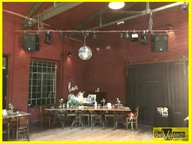 2018-06-30_Hochzeit_im_Cafe_Basico_im_Lokschuppen_in_Keuztal_01.JPG