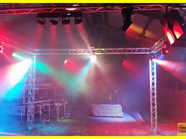 10.09.2016_90er_Party_in_Dresden 02.jpg