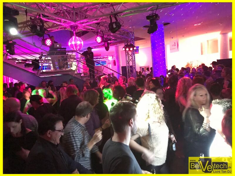 2017-11.04_Ue-30_Party_im_Technologiezentrum_in_Geisweid_12.JPG