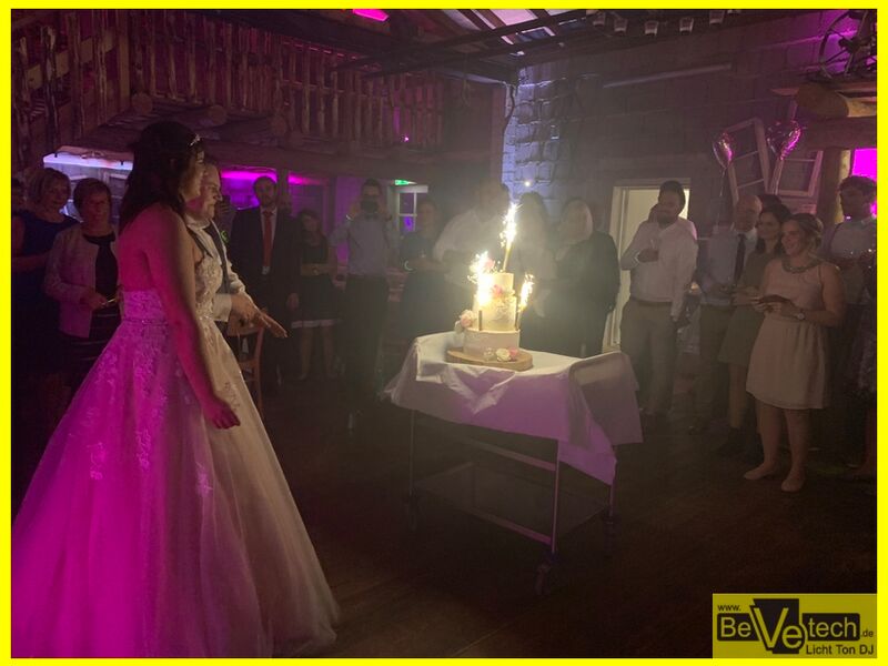 2019-10-31_Hochzeit_Anteks Scheune_Olpe_Sondern_11.JPG