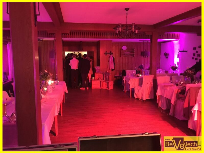 2017-07-01_Hochzeit_im_Hotel_Restaurant_Ponyhof_Knotte_in_Wiehl_13.JPG