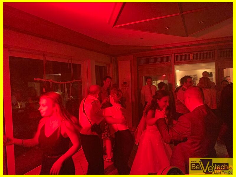 2019-06-15_Hochzeit_Landhaus_Berghof_Wenden_10.JPG