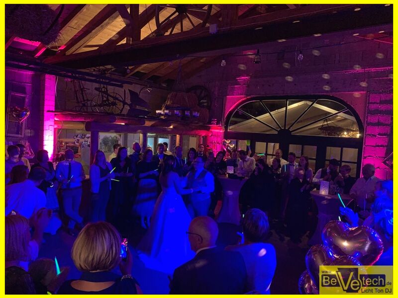 2019-10-31_Hochzeit_Anteks Scheune_Olpe_Sondern_06.JPG